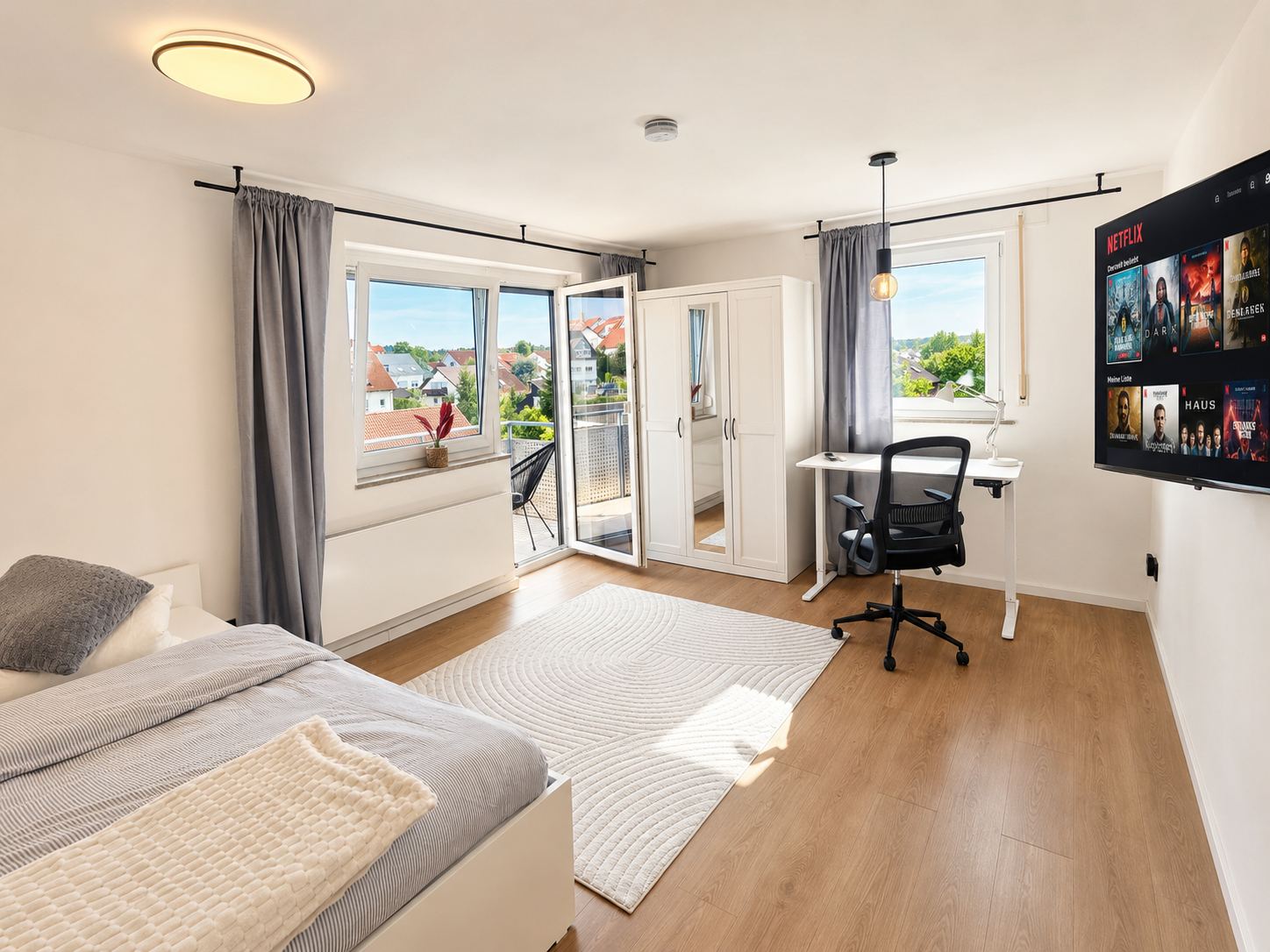 Room with balcony view at A23 Großbettlingen